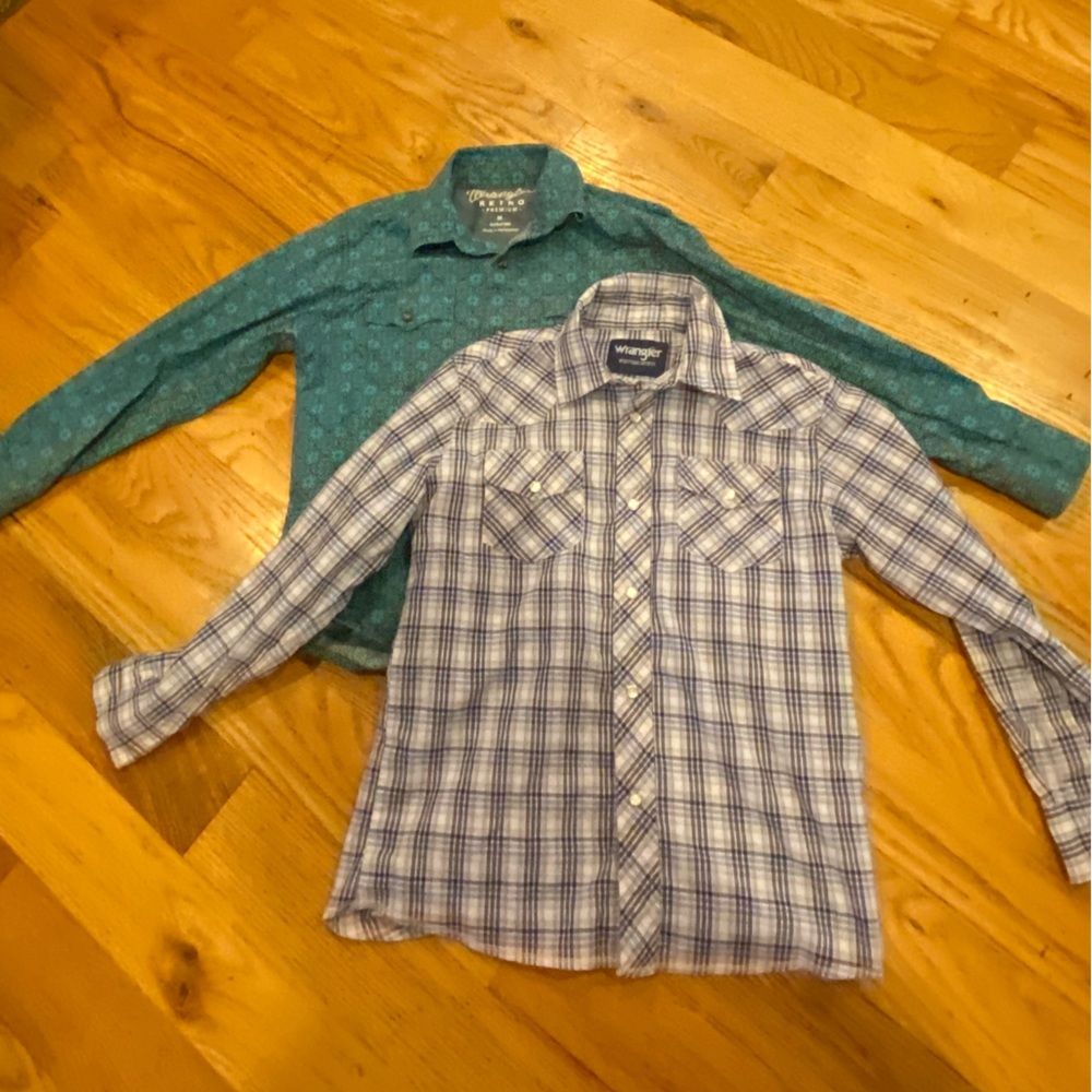 Wrangler Pearl snap shirts(2) - Picture 2 of 9